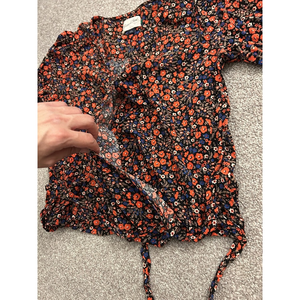Vintage Sexy Floral Wrap Blouse Womens Large Multi Tie Front Excellent Long Slv - Picture 9 of 10